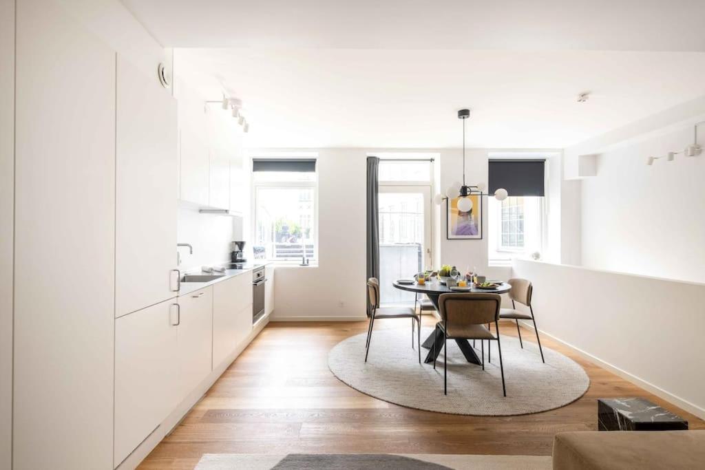 Spacious Double-apartment For 10 In Cph Center Apartment Copenhagen