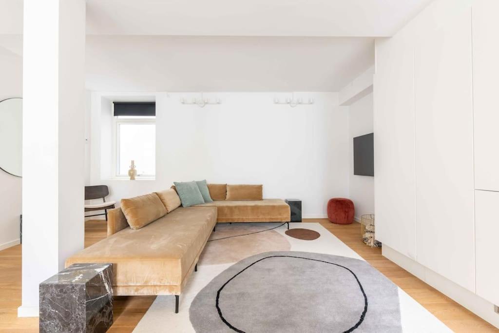 Spacious Double-apartment For 10 In Cph Center Апартаменты