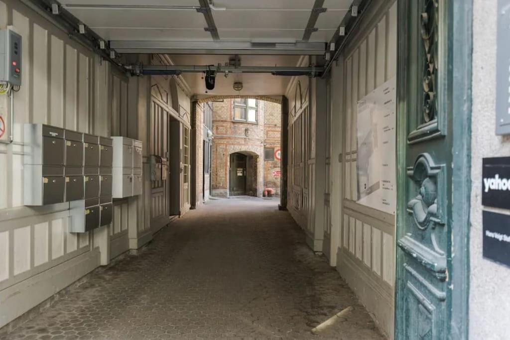 Spacious Double-apartment For 10 In Cph Center Apartment